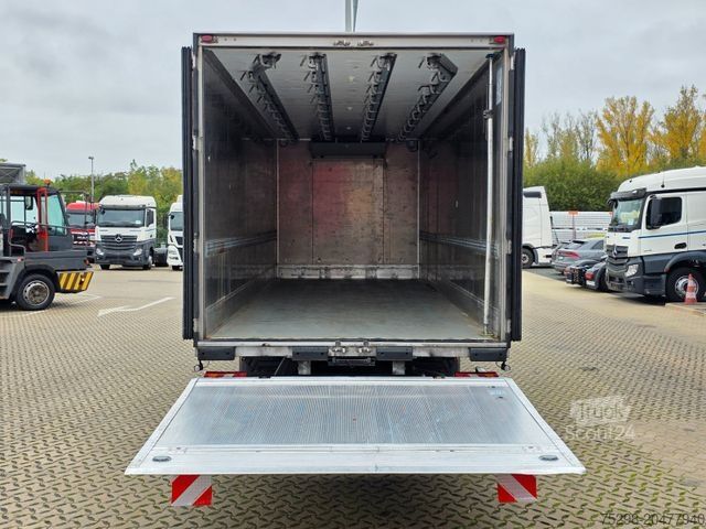 Kølebil MERCEDES-BENZ Atego 1523 / LBW / ROHRBAHN/ Carrier