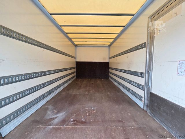 Skriňová dodávka FUSO Canter 9C18 / Ladebordwand / 3 Sitzen