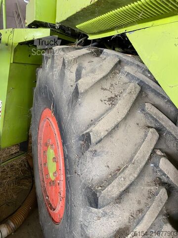 Mietitrebbia CLAAS Commandor 228