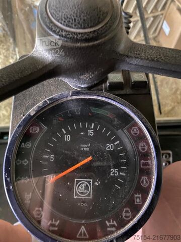 Mietitrebbia CLAAS Commandor 228