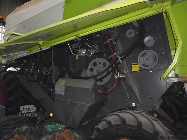 Mietitrebbia CLAAS Tucano 320