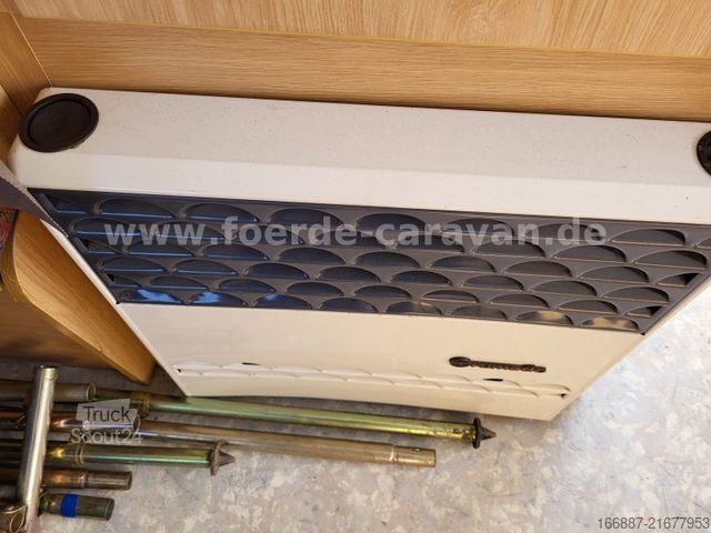 Caravana CHATEAU La Car 330 zwei Sitzgruppen - Nr. 95  (6)