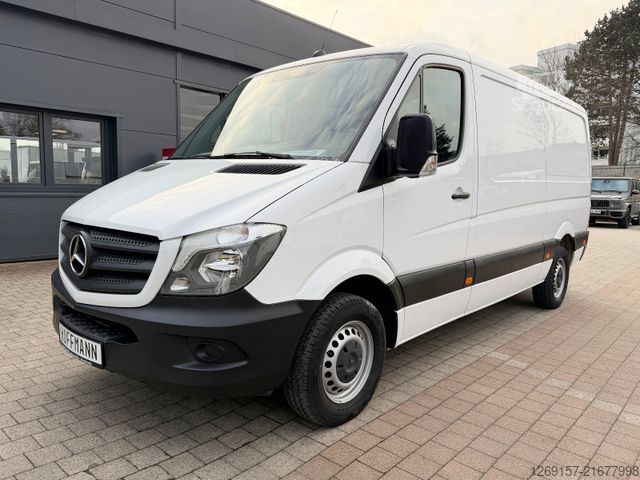 Furgoneta MERCEDES-BENZ Sprinter Kasten 311 CDI L2H1 RWD Kamera Navi