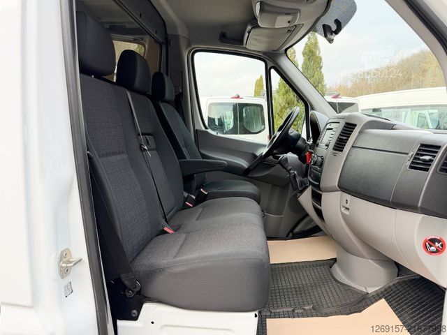 Furgoneta MERCEDES-BENZ Sprinter Kasten 311 CDI L2H1 RWD Kamera Navi
