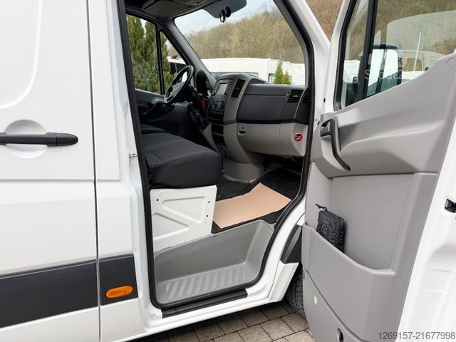 Furgoneta MERCEDES-BENZ Sprinter Kasten 311 CDI L2H1 RWD Kamera Navi