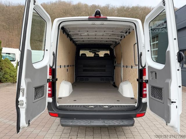 Furgoneta MERCEDES-BENZ Sprinter Kasten 311 CDI L2H1 RWD Kamera Navi