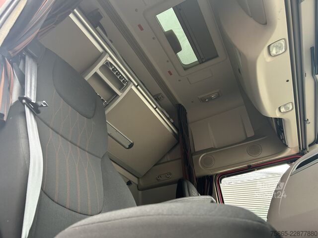 Standard-SZM DAF XF 480 FT Super Space Cab / 324 dkm / 2 Tanks /...