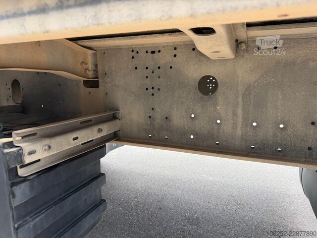 Platform trailer Schmitz Cargobull SCB*S3T - 3 AS PLATEAU + ALU ZIJBORDEN / PLATEA...