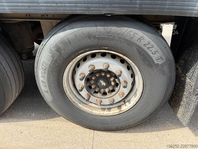 Platform trailer Schmitz Cargobull SCB*S3T - 3 AS PLATEAU + ALU ZIJBORDEN / PLATEA...