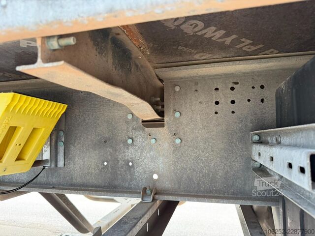 Lastplattform Schmitz Cargobull SCB*S3T - 3 axles PLATFORM  + ALU SIDEBOARDS / ...