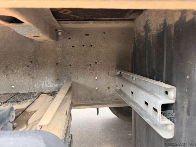 Lastplattform Schmitz Cargobull SCB*S3T - 3 axles PLATFORM  + ALU SIDEBOARDS / ...