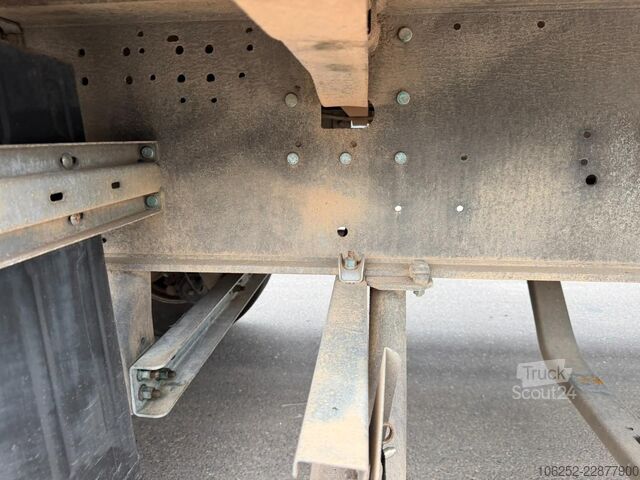 Lastplattform Schmitz Cargobull SCB*S3T - 3 axles PLATFORM  + ALU SIDEBOARDS / ...