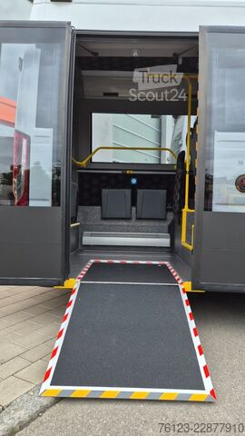 Stadtbus IVECO Daily Heckniederflur Elektro City Sprinter alt.