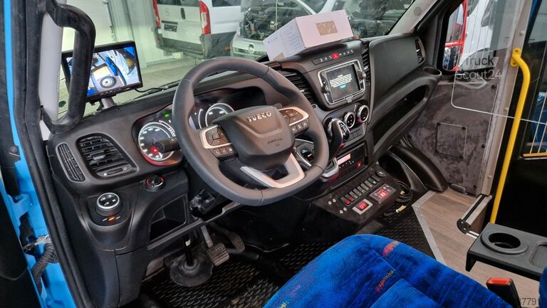 Stadtbus IVECO Daily Heckniederflur Elektro City Sprinter alt.