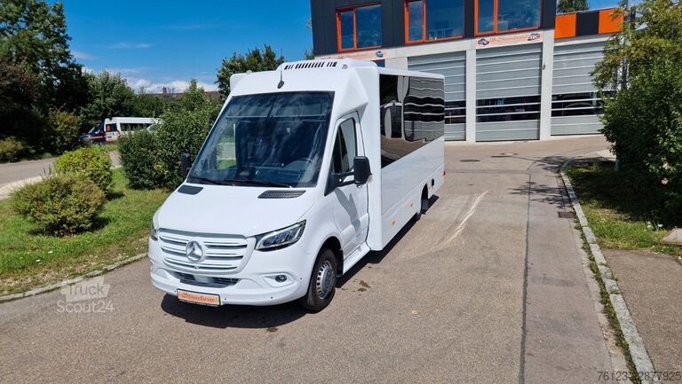 Stadtbus MERCEDES-BENZ Heckniederflur Sprinter 517 / 4 er Bestuhlung