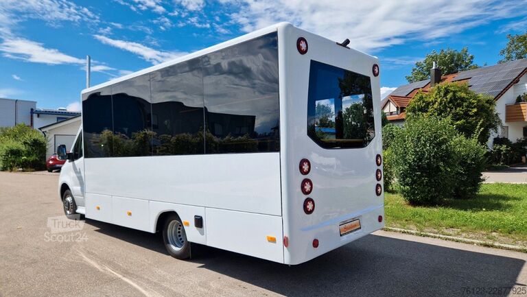 Stadtbus MERCEDES-BENZ Heckniederflur Sprinter 517 / 4 er Bestuhlung