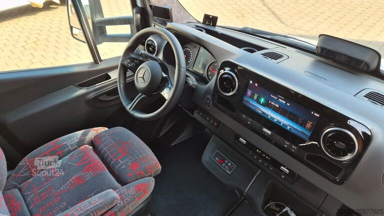 Stadtbus MERCEDES-BENZ Heckniederflur Sprinter 517 / 4 er Bestuhlung