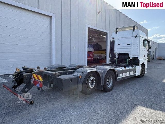 Camion porte-caisses amovibles MAN TGX 26.470 6x2-4 LL CH