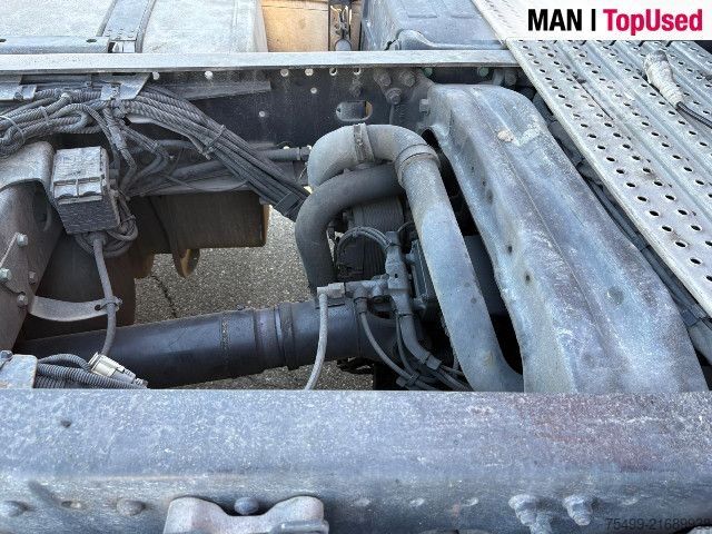 Camion de matières dangereuses MAN TGX 18.470 4X2 BLS