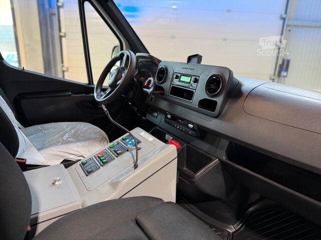 Πυροσβεστικό όχημα MERCEDES-BENZ Sprinter III RTW KOFFER 519 CDI*RETTUNGSFAHRZEUG