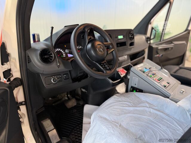 Πυροσβεστικό όχημα MERCEDES-BENZ Sprinter III RTW KOFFER 519 CDI*RETTUNGSFAHRZEUG