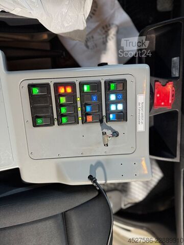 Πυροσβεστικό όχημα MERCEDES-BENZ Sprinter III RTW KOFFER 519 CDI*RETTUNGSFAHRZEUG