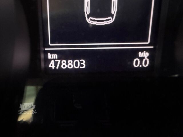 Minibus VW Passat Variant 1.6 TDI 88 KW Motorschaden.....