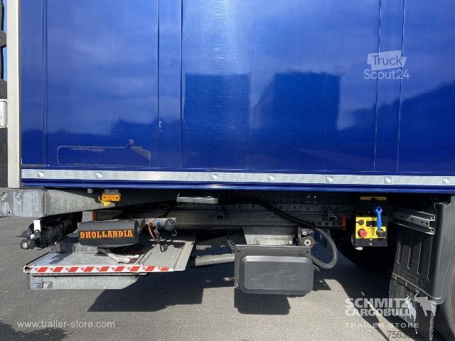 Semi-reboque frigorífico Schmitz Cargobull Semitrailer Reefer Standard Hayon