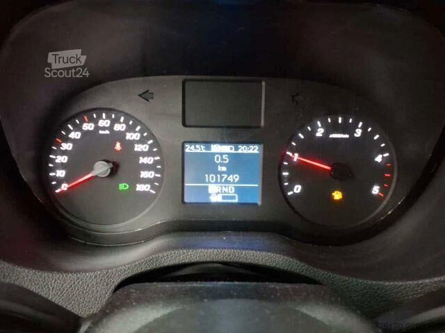 Karetka pogotowia Mercedes-Benz Sprinter 215 CDI 9G Krankentransport