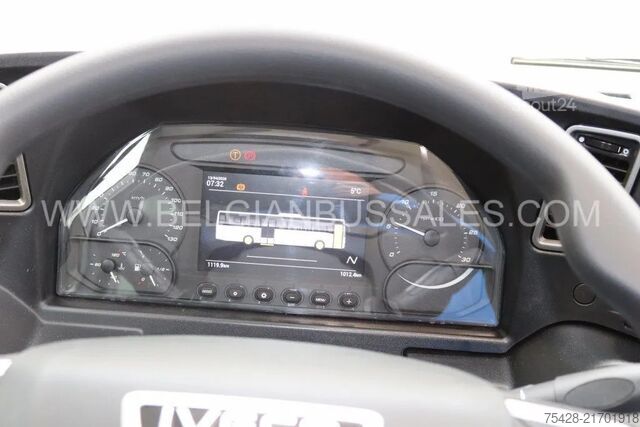 Bus interurbain Iveco Crossway 13m Pop Light / Double middle door / N...