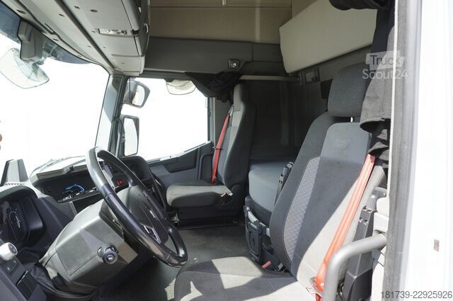 φορτηγό μεταφοράς ξυλείας Renault K520 DE13 6x6 / 80 tho. km! / 78 t