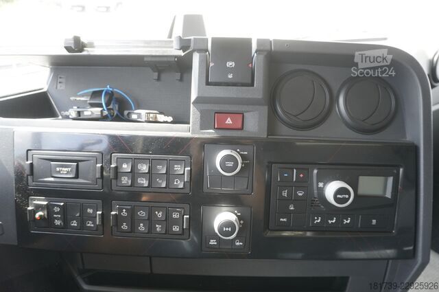 φορτηγό μεταφοράς ξυλείας Renault K520 DE13 6x6 / 80 tho. km! / 78 t