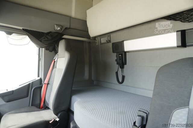 φορτηγό μεταφοράς ξυλείας Renault K520 DE13 6x6 / 80 tho. km! / 78 t