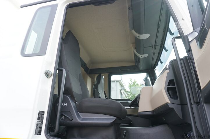 Платформа с краном MAN TGS 26.420 6x4 / Fassi F215A.2.24