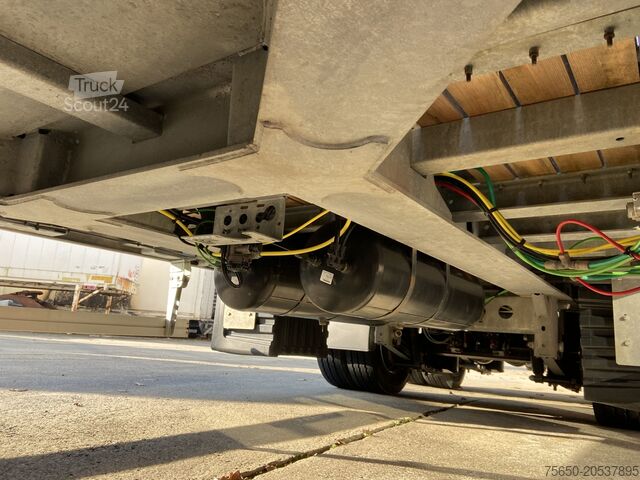 Dieplader oplegger Möslein TO 3 F Schwebheim Neuwertig 3 Achs Tieflader 8,10 m Ladefläche