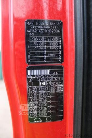 Lastbilsmonterad kran MAN 26.500 6x2 KRAN HLK 201 HP a3 Nr: 687