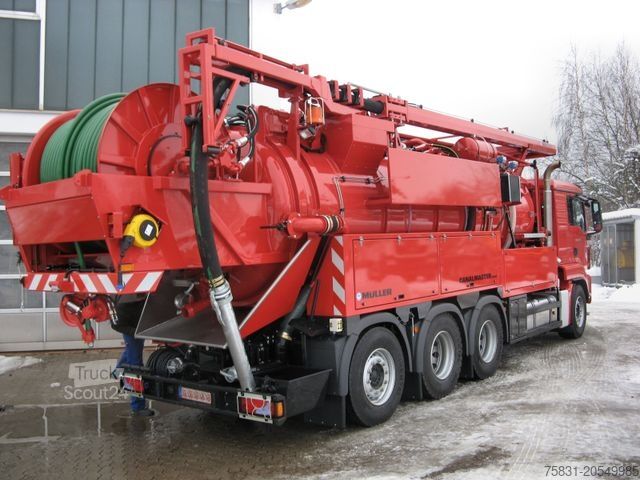 Autocisterna a vuoto MAN TGS 35.540 8x4 Müller 16m³ WRG + 800 meter HD