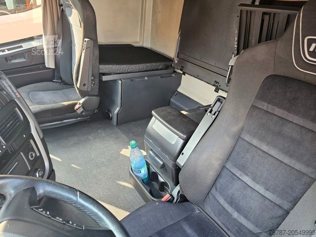 Standartinis vilkikas IVECO 460 Hi Way, Standklima, Retarder, Euro 6