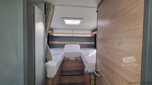 Polointegrovaný karavan DETHLEFFS Just Camp T 7052 EBL Sat/TV/Markise/Kamera