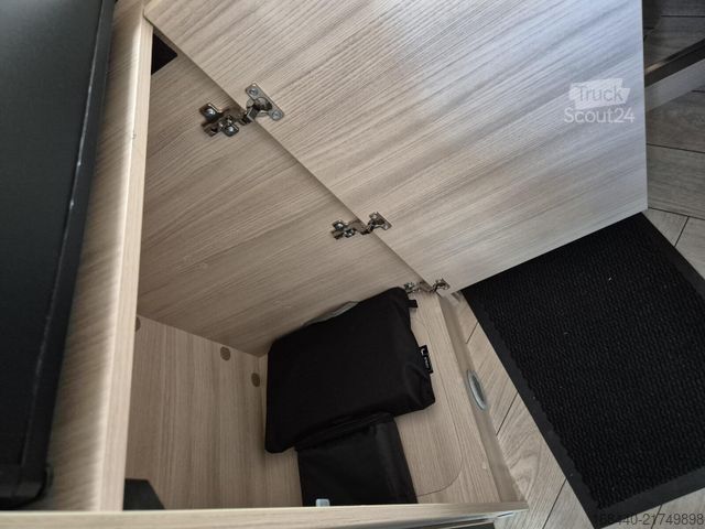Kastenwagen Wohnmobil / Campervan CHAUSSON Van Sport Line V697 Automatik/Winter/Solar