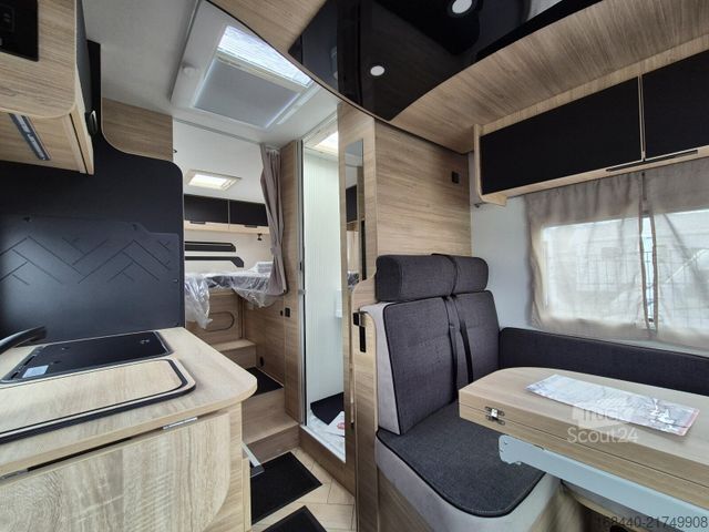 Pusiau integruotas kemperis CHAUSSON 627 Titanium Line Arctic/Hubbett/5 Gurtplätze