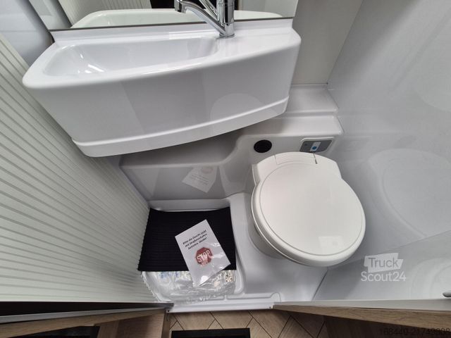 Pusiau integruotas kemperis CHAUSSON 627 Titanium Line Arctic/Hubbett/5 Gurtplätze