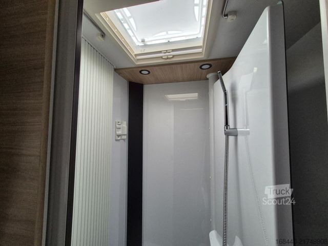 Pusiau integruotas kemperis CHAUSSON 627 Titanium Line Arctic/Hubbett/5 Gurtplätze