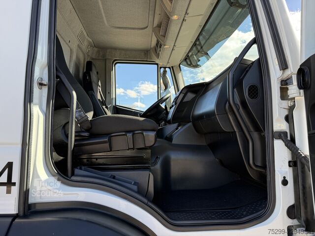 Iveco 260S40 6x2*4 ізотермічний фургон з холодильним агрегатом Carrier Iveco 260S40 6x2*4 Carrier 1050