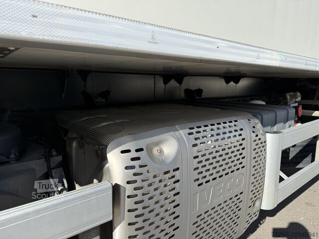 Iveco 260S40 6x2*4 ізотермічний фургон з холодильним агрегатом Carrier Iveco 260S40 6x2*4 Carrier 1050