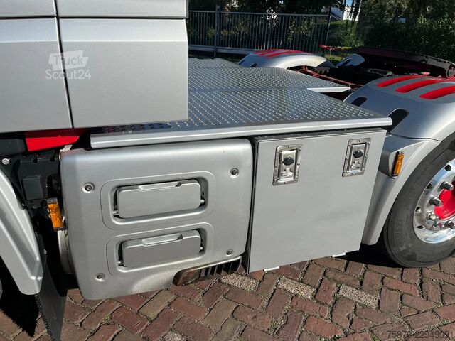 Standard-SZM DAF XF 530 FTG MANUAL