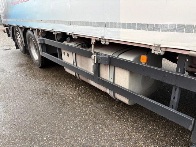 Lastauslautta MAN euro 5 6X2,tautliner,8 tons vooras, Blatt -luft...