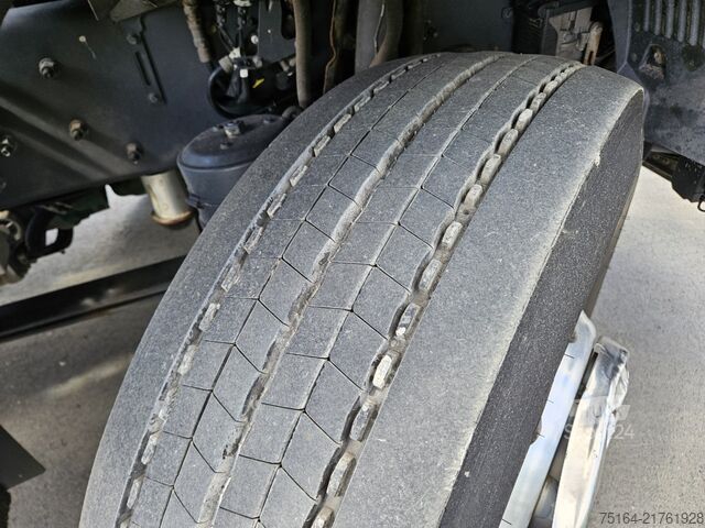 Kampós konténerszállító teherautó Volvo FH 460 6x2 Unfall