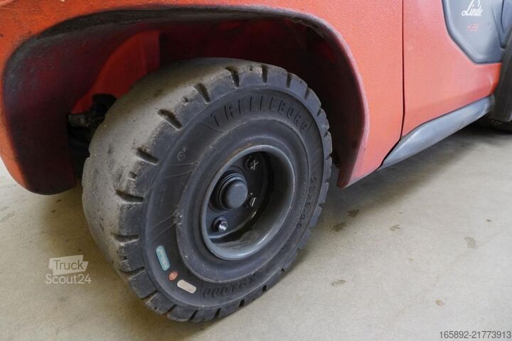 Targonca Linde H 35 T 1202