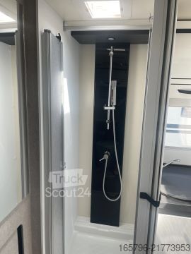 Félintegrált lakóautó Forster T 699 LF 140 PS * Automatik * 3,5 t